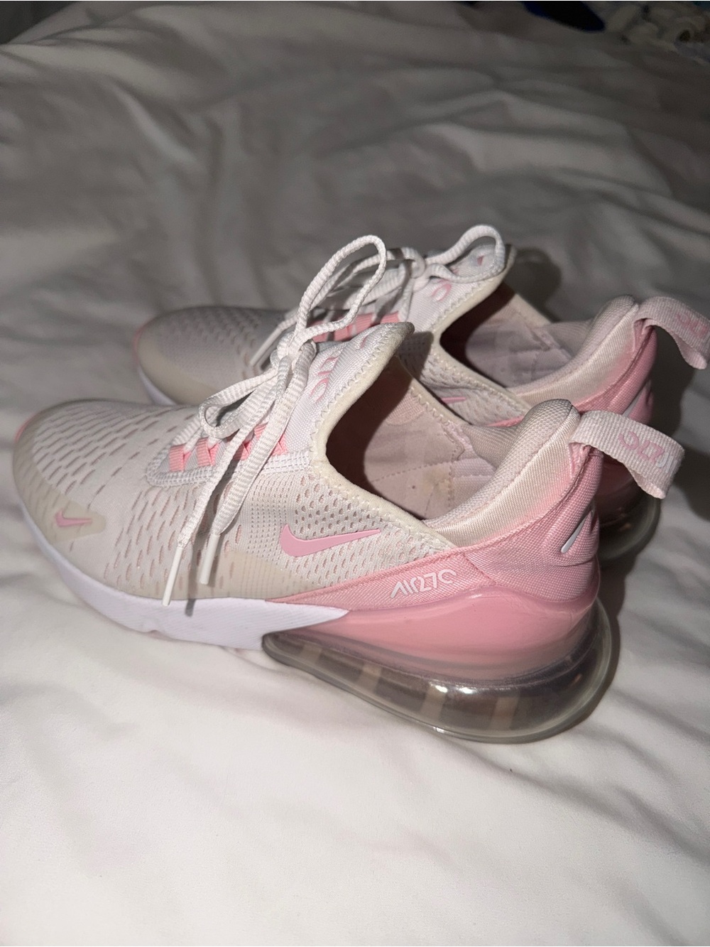 Woman Air Max 270 Sneakers in Pink and White Size 8